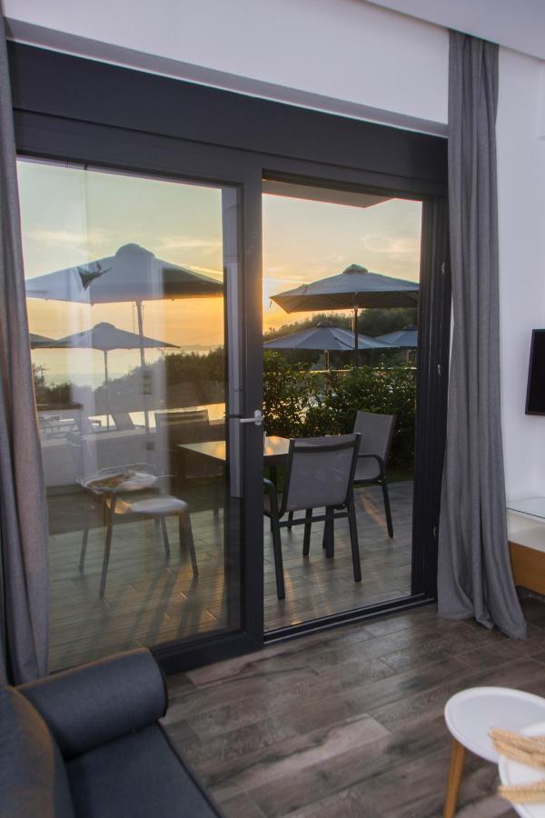 The View Hotel Sofas Coastal Retreat Pérdika Eksteriør bilde